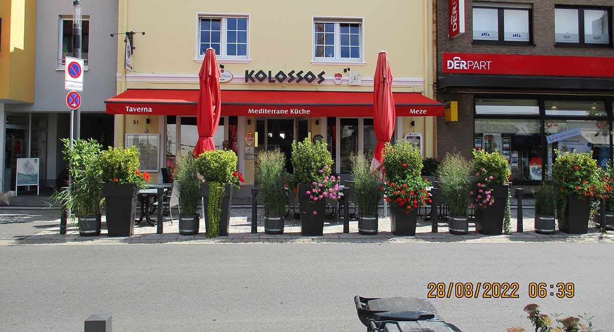 Restaurant KOLOSSOS mit neuer Markise